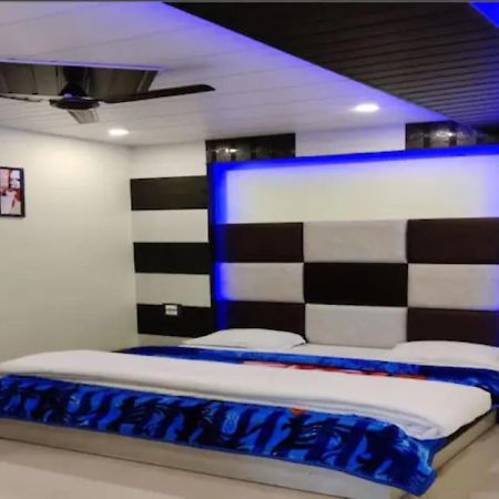 Oak Wood Homestay Banikhet Dalhousie Luaran gambar